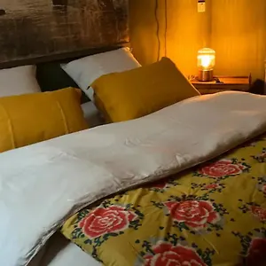 https://chambre-style-balinais.fr-provencehotel.com